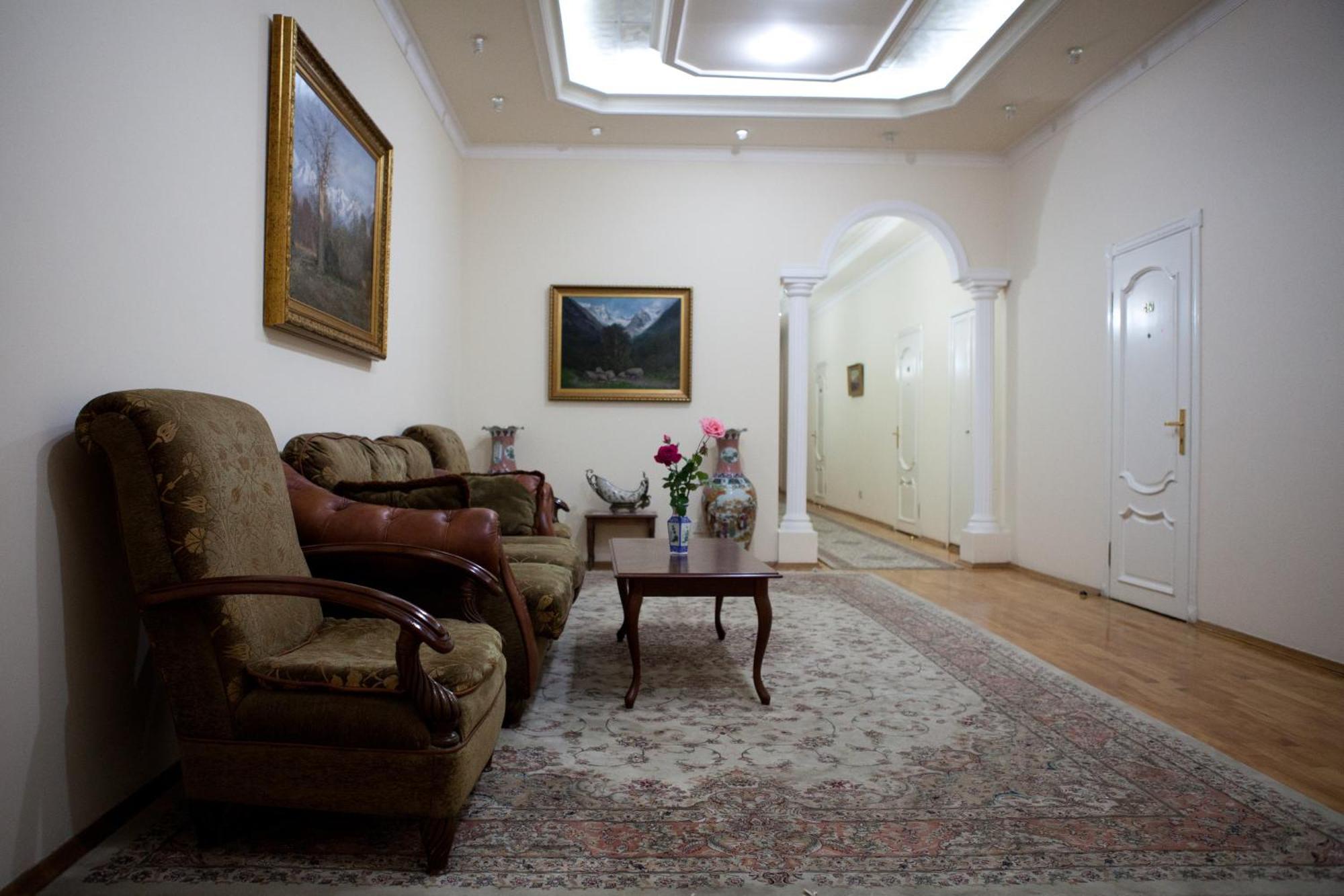Azcot Hotel Baky Esterno foto