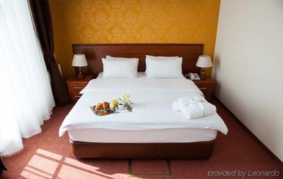 Azcot Hotel Baky Esterno foto