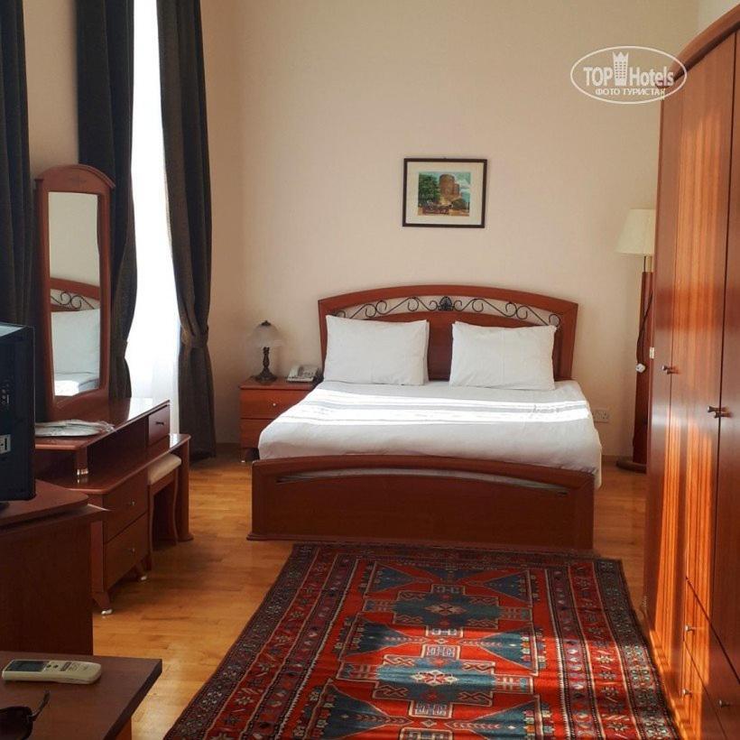 Azcot Hotel Baky Esterno foto